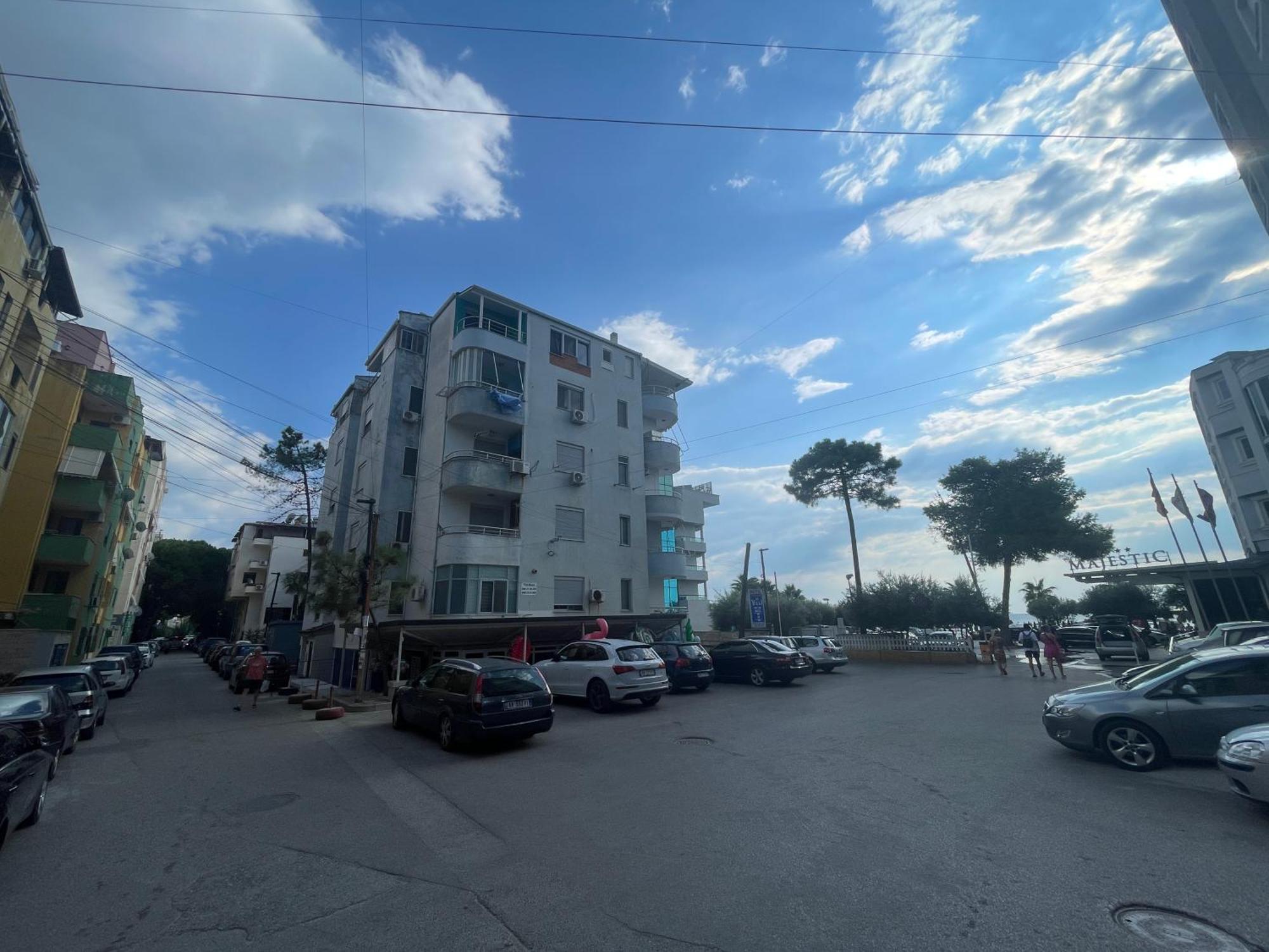 Arteg Apartments Durres Exterior photo